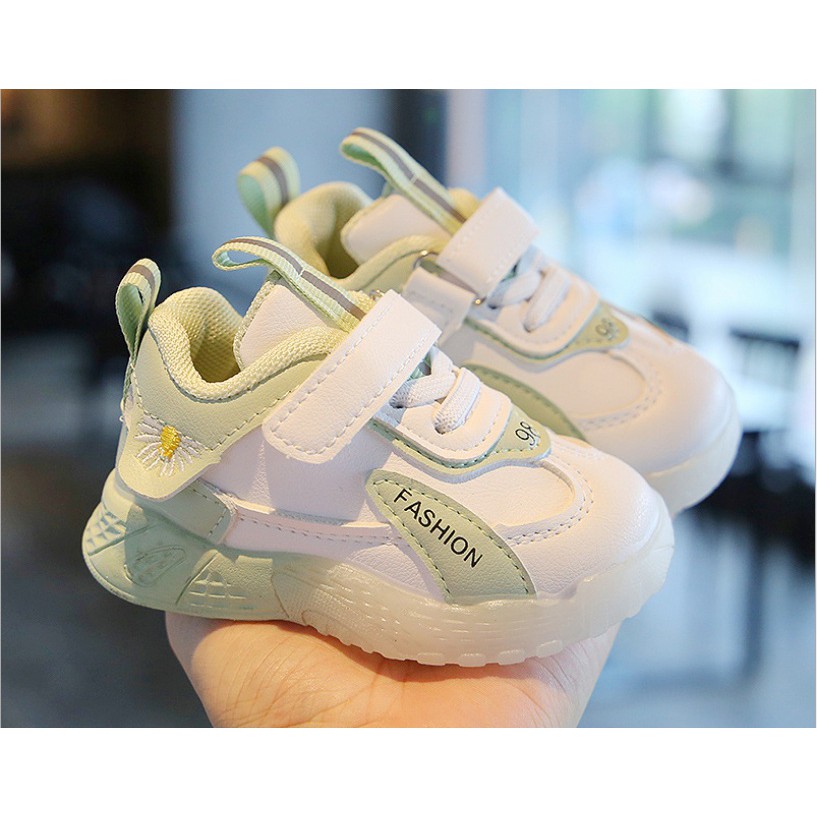 Sepatu sneakers anak import Fashion Shoes