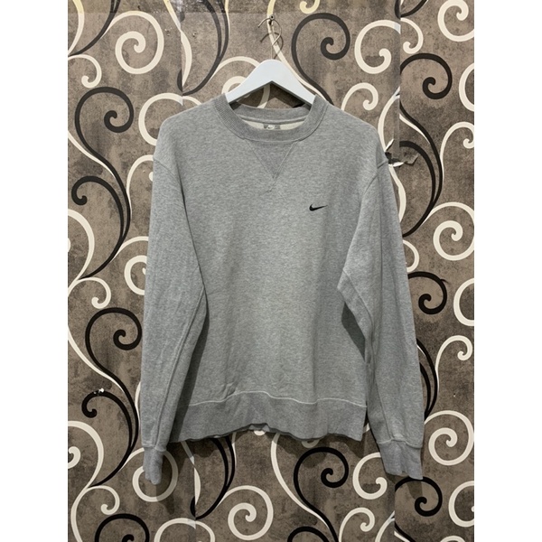 crewneck sweater nike second / preloved