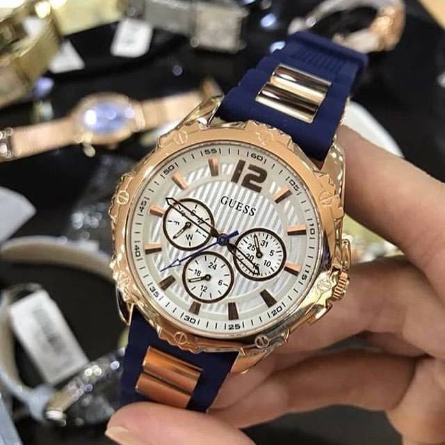 PROMO JAM TANGAN GUESS W0325L8