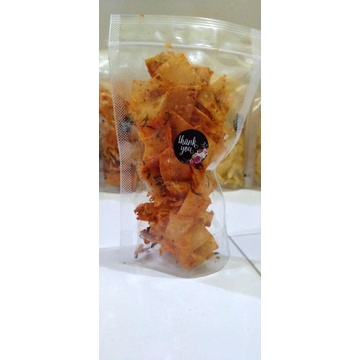 

keripik pangsit pedas greget 50 gr