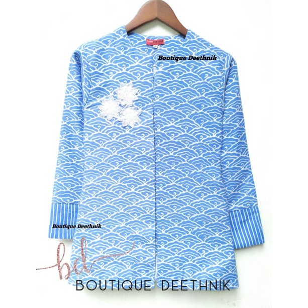 blus batik biru cap asli motif mega mendung deethnik boutique