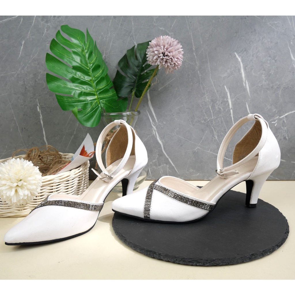 Clarabelle Cybele Heels Wanita RR - 24