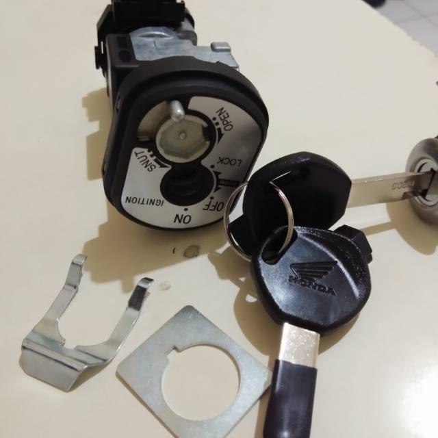 Kunci kontak assy. Beat Esp. 2017.beat street .2017.