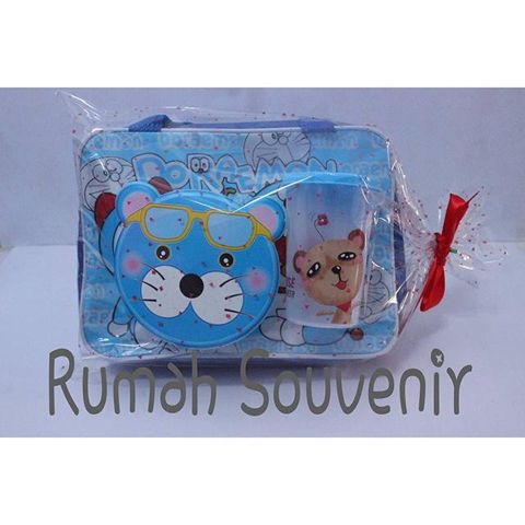 Souvenir Ultah Anak (Tas+Tempat Makan&Minum)