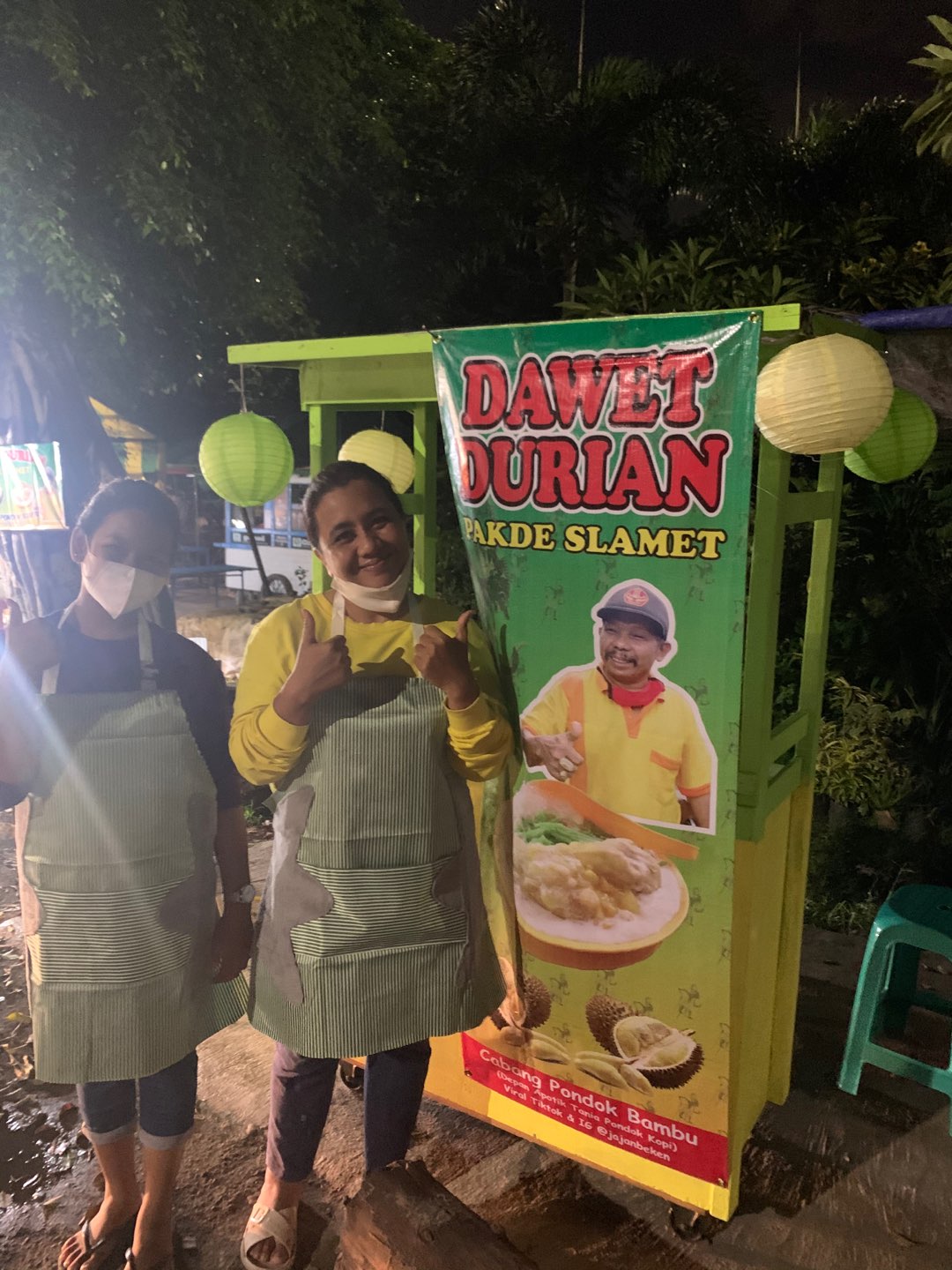 Folding Hanger 30 Sticks Lion Star