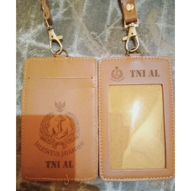 

gantungan id card TNI aL kulit asli kalung id card TNI aL kalung nama TNI aL nametag holder TNI aL