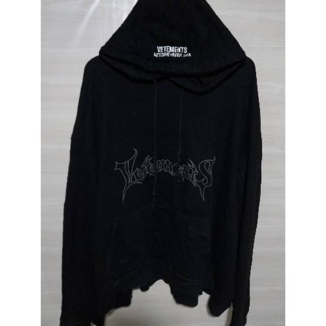 Sweater Hoodie Vetemens 2015 preloved second