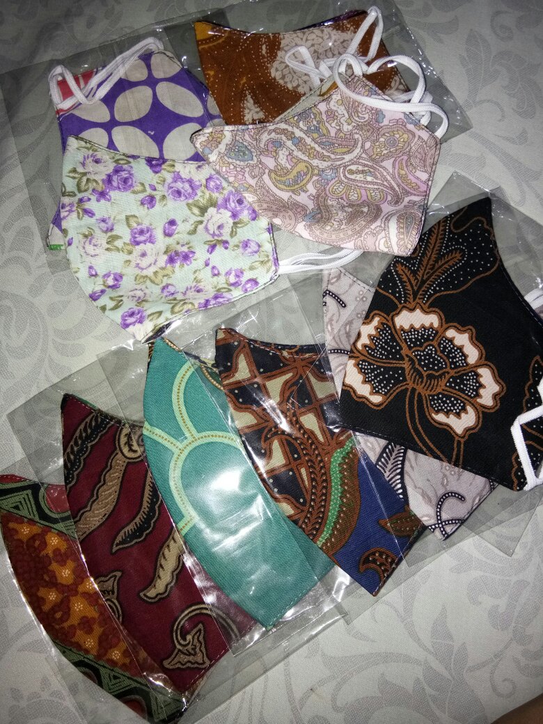 Masker Batik Anak Model Ear Loop (tali Lingkar Telinga )