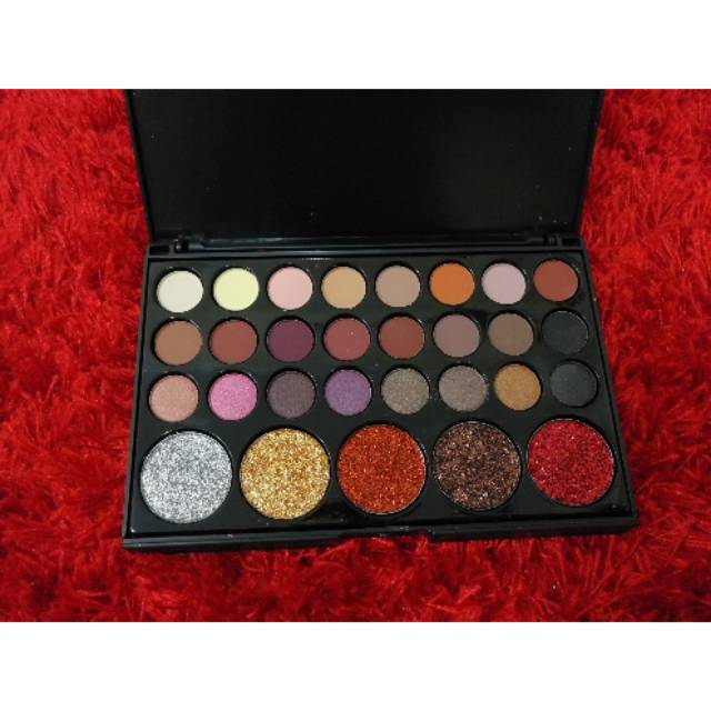 Eyeshadow Bling Bling 29 Warna