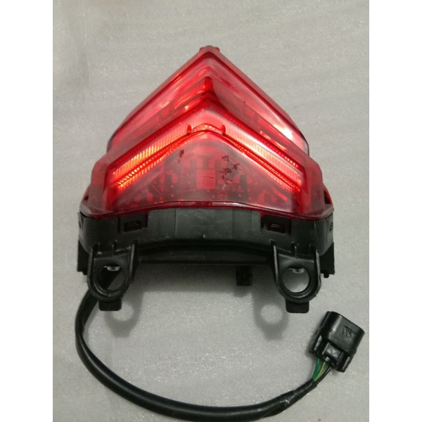 lampu belakang cbr 150 tahun 2021stop assy belakang cbr  stop lampu cbr 150 new 2021 bisa cod