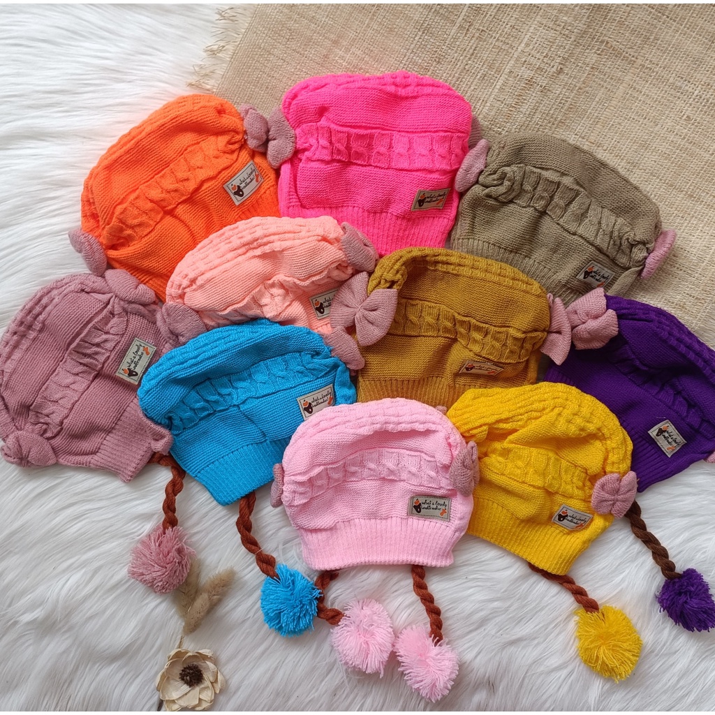 Topi bayi rajut kepang pita