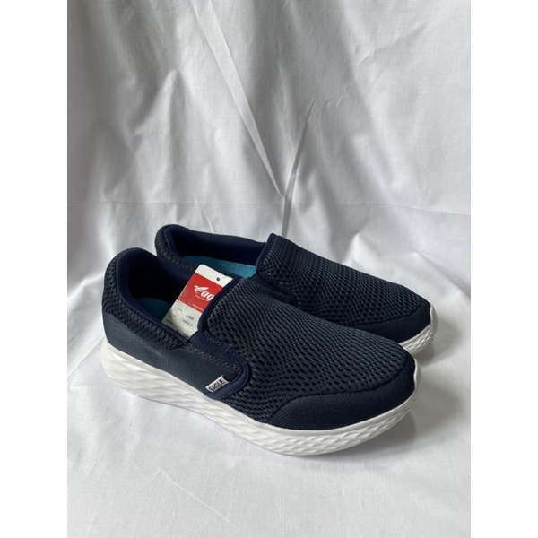 (CLEARANCE SALE) Sepatu Slip On Eagle Nikola