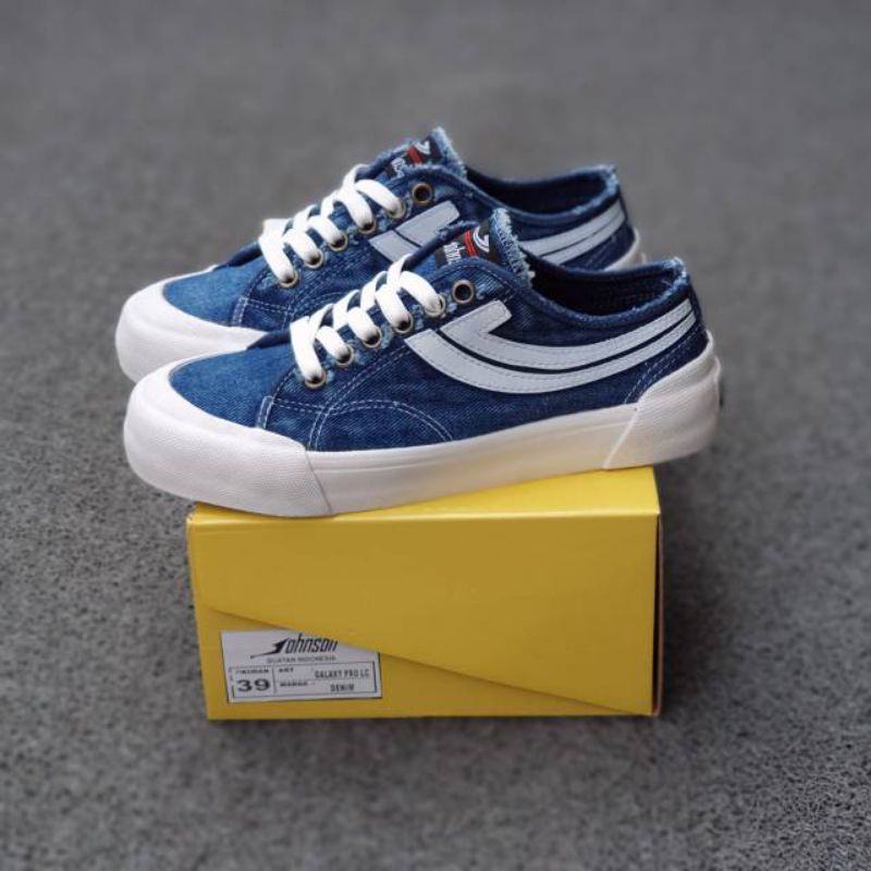 Sepatu jhonson galaxy pro low denim - johnson original