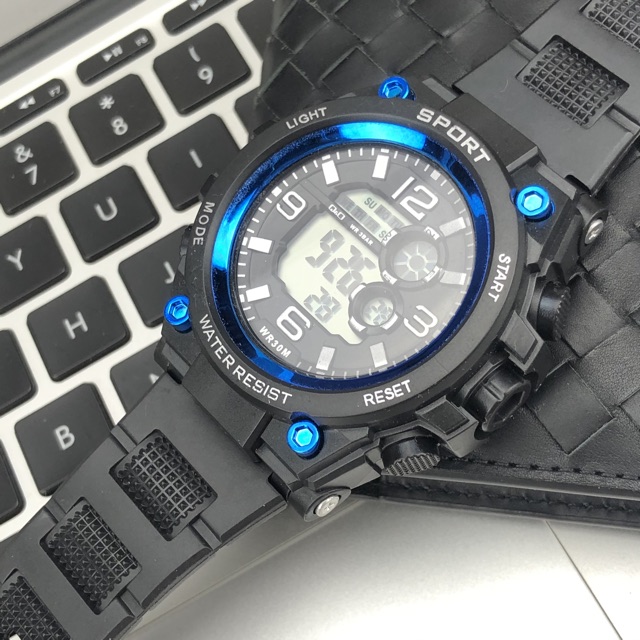 ［Ready Stock］Jam tangan digital sport LED pria ready 4warna s1046