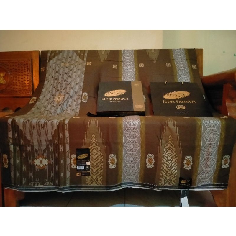 SARUNG ATLAS SUPER PREMIUM S955 GOLD