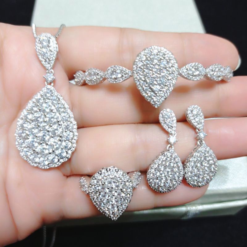 GabrielleJewelry - Set Perhiasan Replika Berlian Eropa Swarovski Lapis Emas TIDAK HITAM DIJAMIN Perh