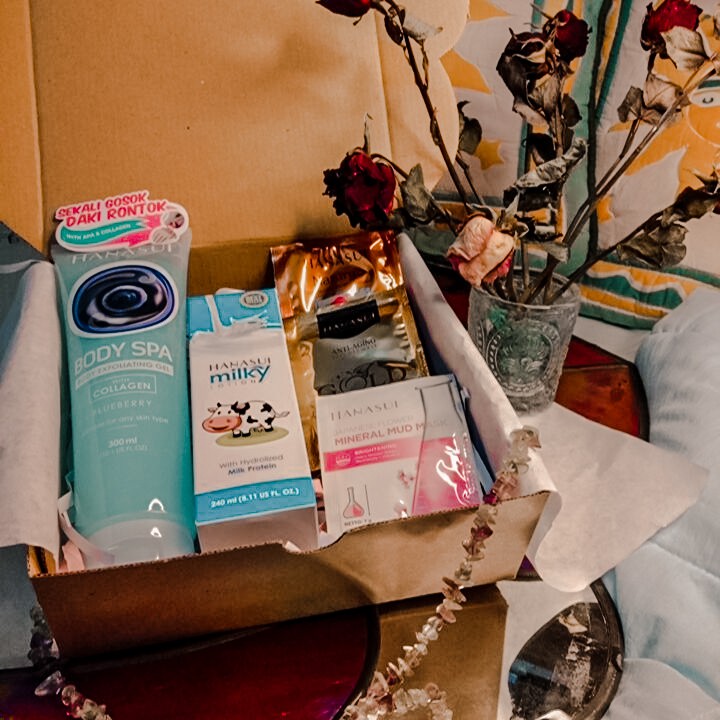 Paket Skincare Hanasui / Paket Skincare Thai (Hampers/Giftbox)