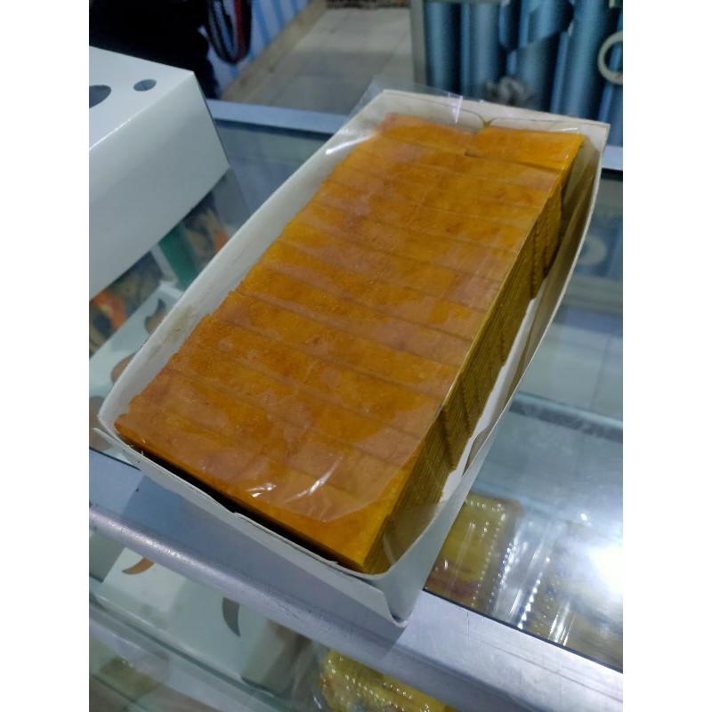 

Kue Lapis Legit Bukan Wisman