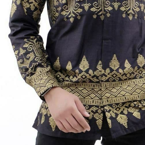 Kemeja Batik Pria Lengan Panjang Motif Prada