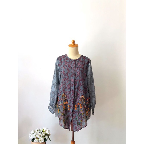 LOUISE TOP || BY RIA MIRANDA