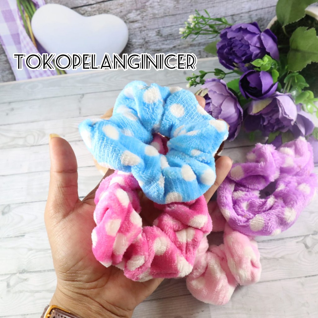 Ikat rambut donat kunciran scrunchie hairdo fashion aksesories rambut Tokopelanginicer