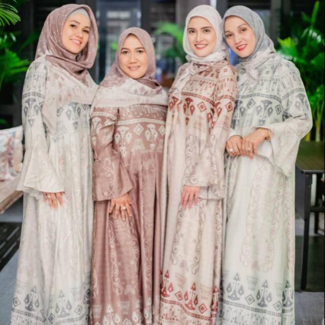 Wearing klamby kambera dress
