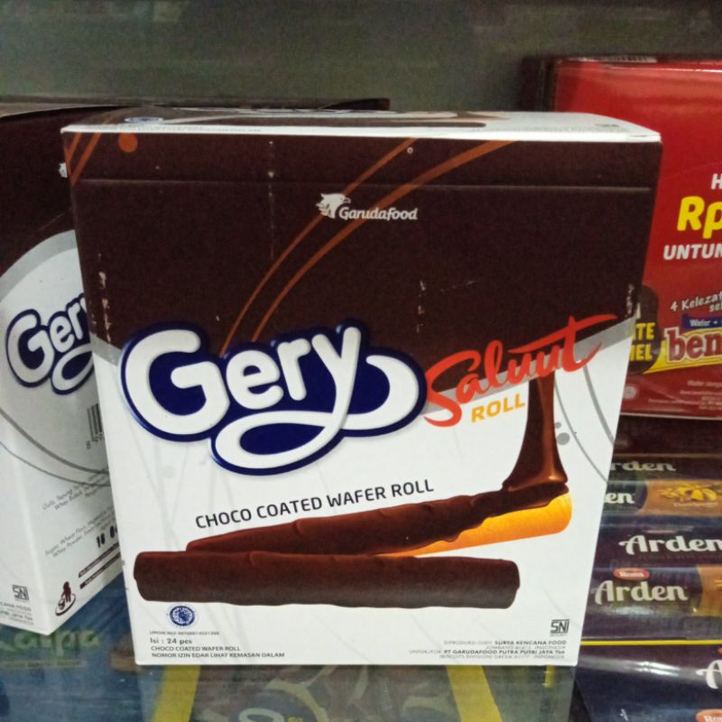 

gery saluut wafer roll coklat 24pcs