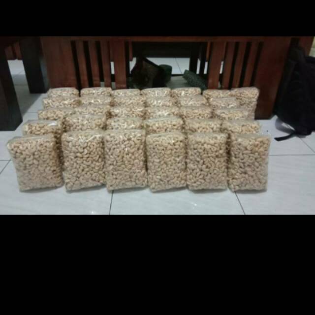 

Kacang mete asli wonogiri / kacang mete mentah