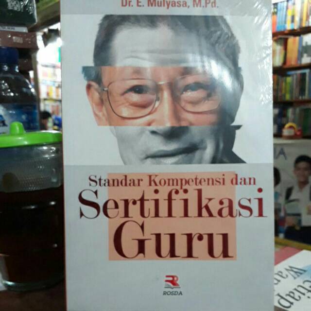 Standar kompetensi dan sertifikasi guru.