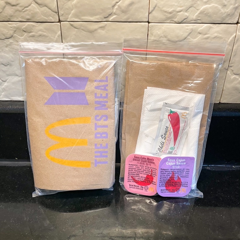 

BTS Meal (BUBBLE WRAP + FREEBIES)