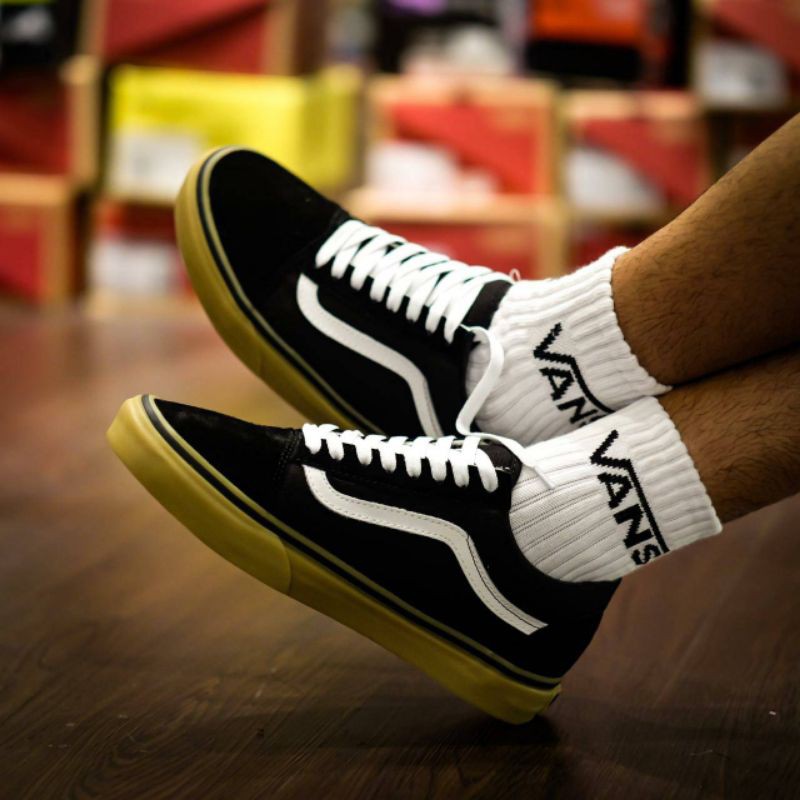 Vans oldskool classic black/gum