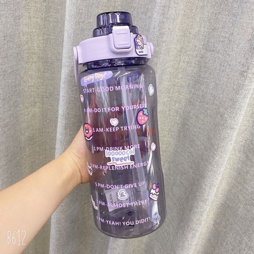 Dengan stiker ！BOTOL MINUM 2 LITER BOTOL AIR PENANDA WAKTU MOTIVASI QUIFIT