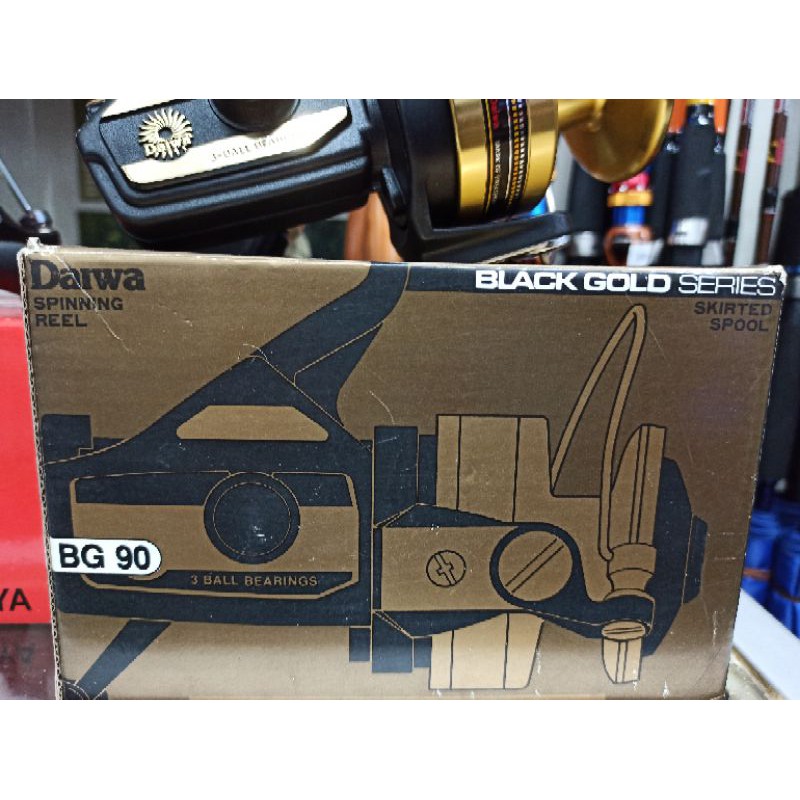 Daiwa BG90 Spinning Reel Black and Gold Series