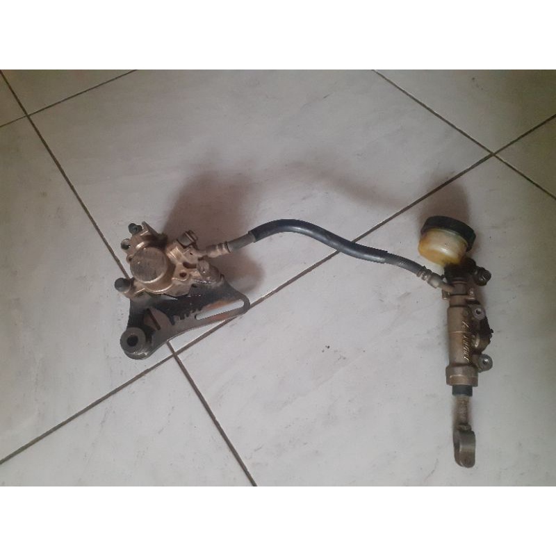 Rem belakang set satria fu orii copotan satria FU siap pakai