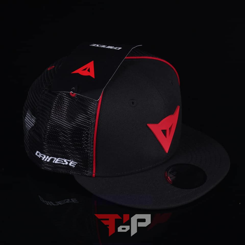 DAINESE 9FIFTY TRUCKER SNAPBACK CAP BLACK RED