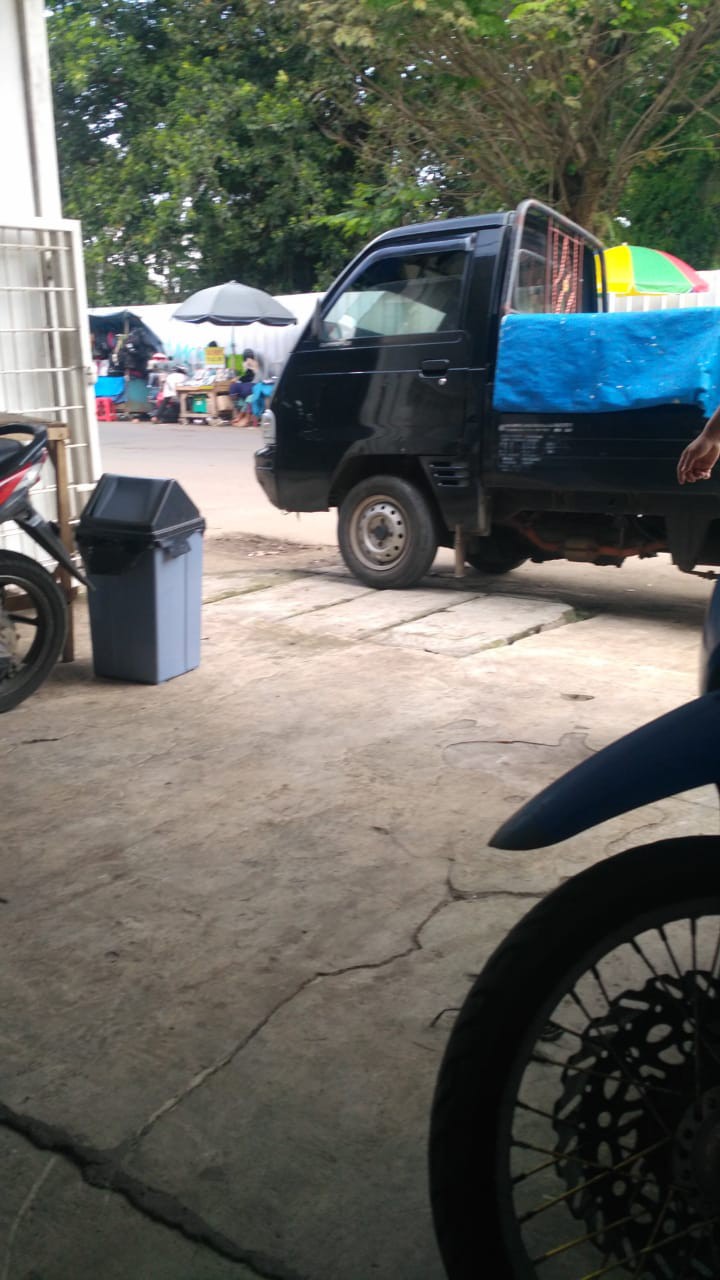 Payung Lipat 3 Polos 3 Dimensi Dalam Hitam