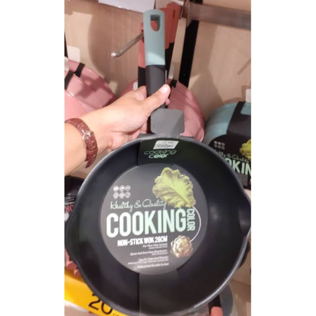 wokpan cooking color informa