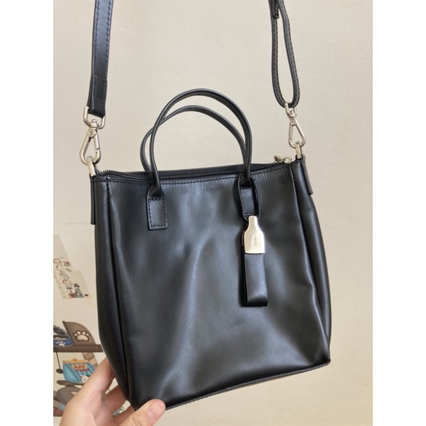 DYA DHAIRYA FERGIE MINI LEATHER