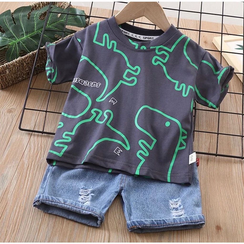 (BAYAR DITEMPAT) SETELAN ANAK MOTIF HEWAN DINO SANSEN BAHAN KAOS KATUN COMBAD ADEM CELANA DENIM BAJU USIA 6-10 BULAN 1-5 TAHUN FASHION BAYI UNTUK LAKILAKI DAN PEREMPUAN TRANDY DINOSAURUSS SPORTY TERLARIS