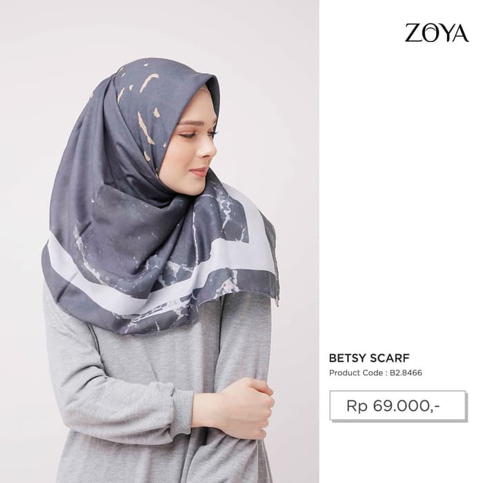 Zoya Betsy Scarf