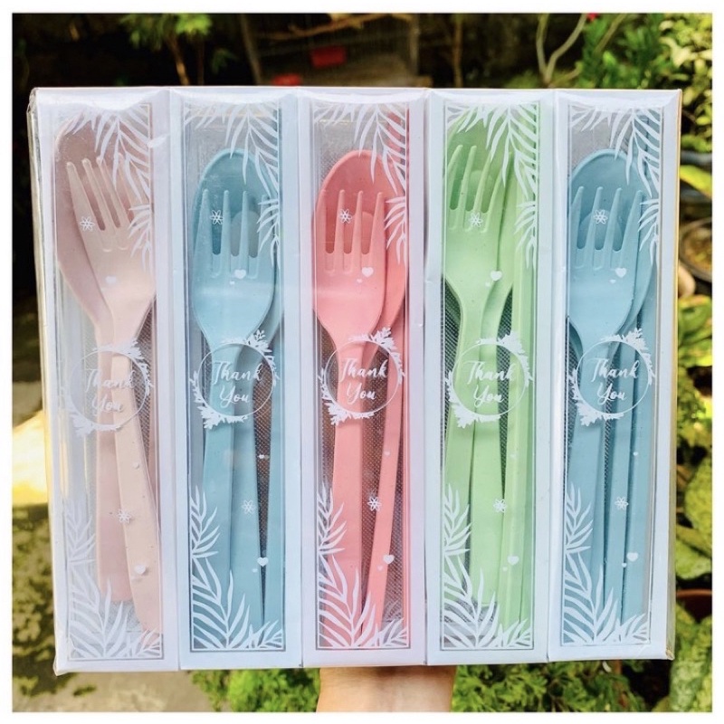 souvenir sendok set mika