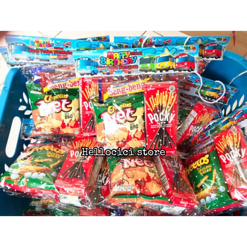 

PARCEL NEMTEK NAME KEMASAN CANTIK ULANG TAHUN PARCEL MURAH