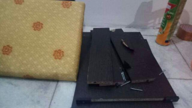 Lunar Furniture - Meja Rias Modern Mr 526 Termurah