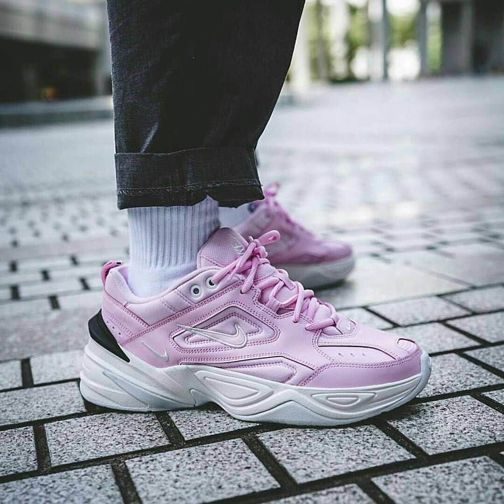 pink nike tekno