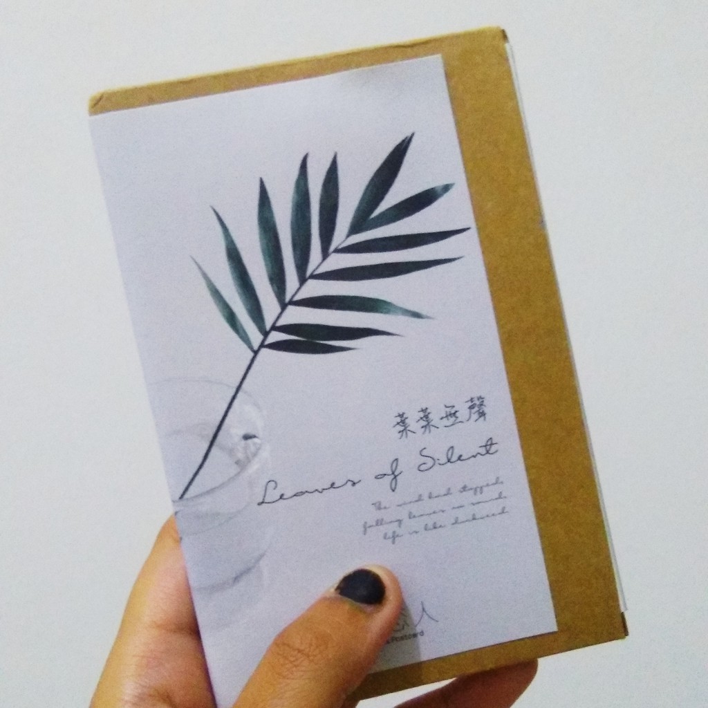 Kartu Pos Postcard Leaf Daun Random