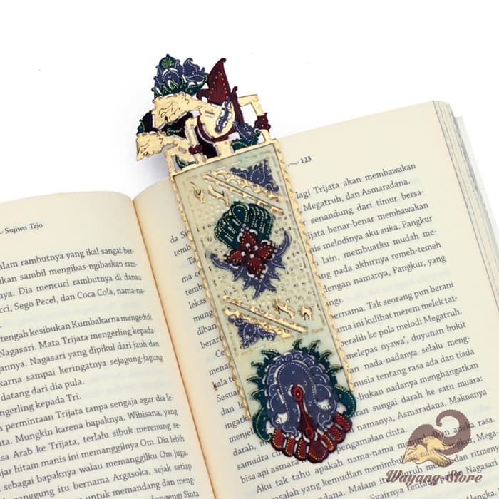 

Pembatas Buku Wayang Kulit Rama Shinta Souvenir