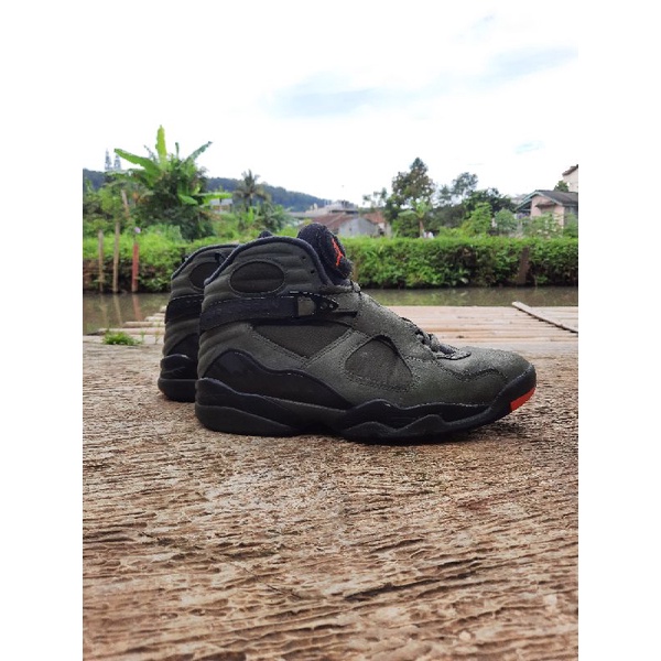 READY AIR JORDAN 8 RETRO TAKE FLIGHT OLIVE GREEN Second