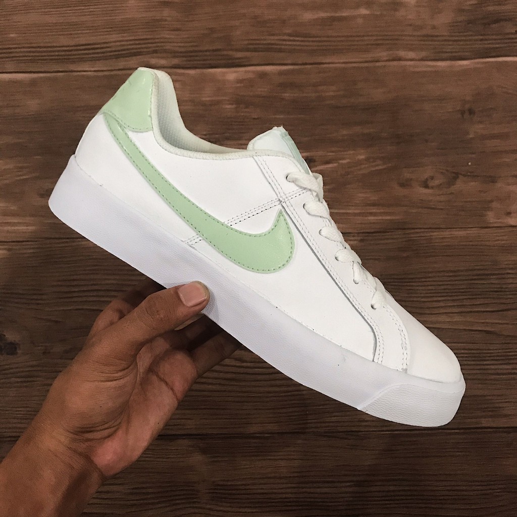 nike court royale green