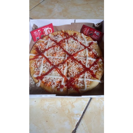 

Pizza Lezzato