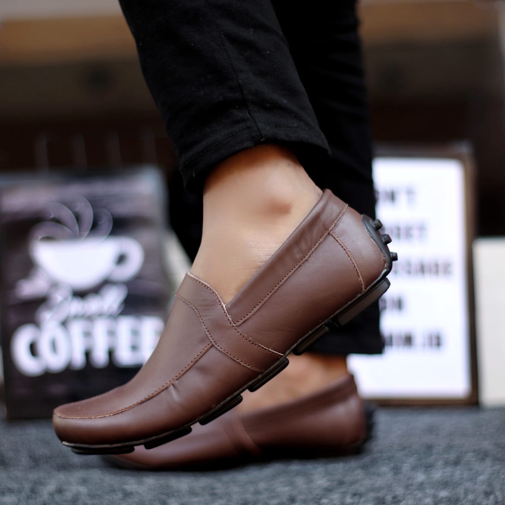 Abraham Polas - Sepatu Slip On Pria Casual Kulit Asli Slop Kerja Hitam